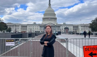 سوزان نجم الدين تدعم غزة من أمام الكونغرس الأمريكي