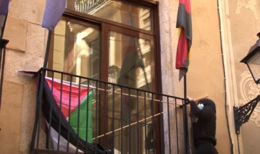 دعما لغزة.. تظاهرات إسبانية أمام فندق لمليونير إسرائيلي