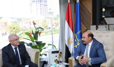 محافظ أسوان يستقبل سفير دولة أذربيجان لبحث سبل التعاون المشترك