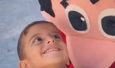 ضحك ولعب.. «الطفل المُرتجف» في فيديو جديد