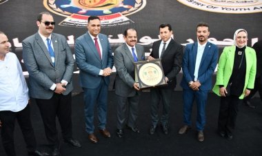 أشرف صبحي ومحافظ الدقهلية يشهدان ملتقى الحوار الوطني للقيادات الشبابية