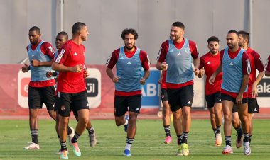 عودة «عبدالقادر» وغياب «تاو».. قائمة الأهلي لمواجهة البنك في الدوري