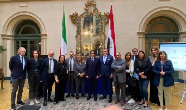 وزير السياحة والآثار يلتقي مع ممثلي أهم وسائل الإعلام الإيطالية