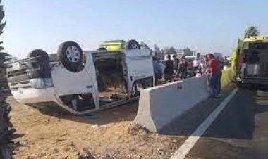 إصابة 7 أشخاص إثر انقلاب ميكروباص أعلى الطريق الأوسطى