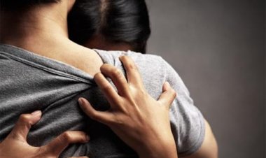 طالبة الإعدادية في السنبلاوين: «زميلي وعدني بعقد شرعي وعاشرني معاشرة الأزواج»