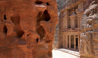 سلطة إقليم البترا تبحث تطوير نظام الإنذار المبكر