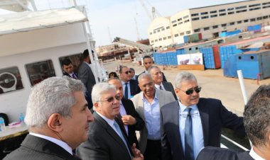 وزير التعليم العالي يتفقد سفينة الأبحاث العلمية سلسبيل بالإسكندرية
