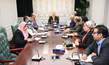 وزيرة التضامن ترأس اجتماعًا موسعًا مع قيادات قطاع الرعاية الاجتماعية