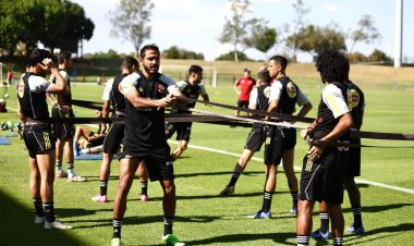 الدوري الإفريقي.. الأهلي يختتم مرانه الأول في بريتوريا