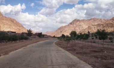 توقف طريق «الطرفة - سانت كاترين» أمام حركة السير بسبب السيول