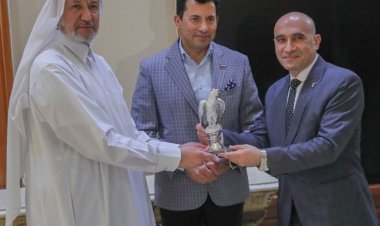 وزير الشباب والرياضة يلتقي رؤساء الإتحاد الدولي والأفريقي والآسيوي والعربي لرفع الأثقال