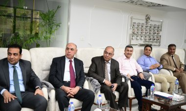 محافظ قنا يبحث آخر مستجدات الموقف التنفيذي لمشروع "حينا"