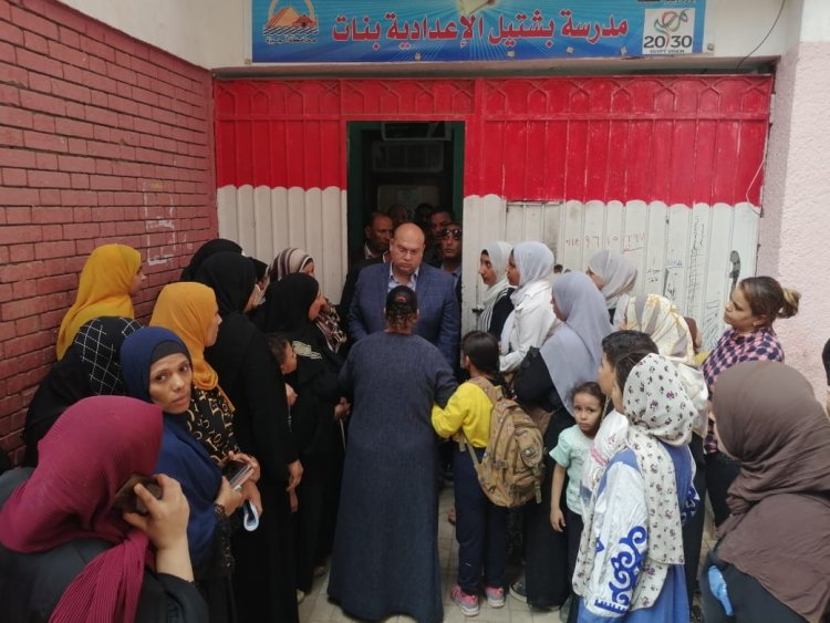نائب محافظ الجيزة يتابع انتظام الدراسة بمجمع مدارس بشتيل في مركز أوسيم