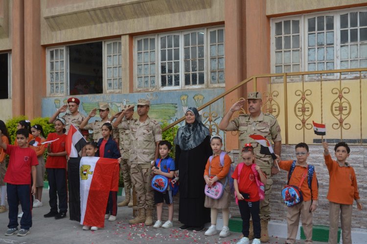 المتحدث العسكرى: القوات المسلحة تكرم أبناء الشهداء ومصابى العمليات الحربية فى بداية العام الدراسى احتفالاً بانتصارات أكتوبر
