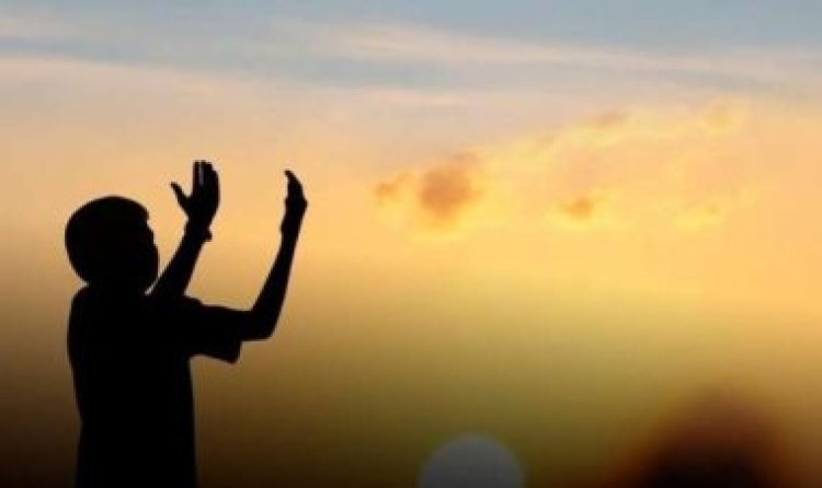 دعاء لأبي المتوفى يوم الجمعة مكتوب