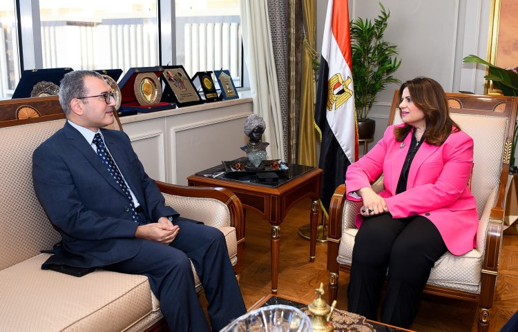 وزيرة الهجرة تستقبل قنصل عام مصر الجديد في دبي لبحث التعاون في تلبية احتياجات الجالية المصرية