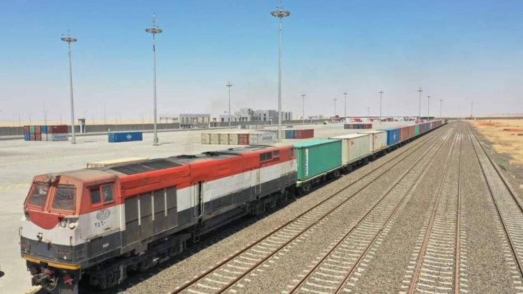 الهيئة العامة الموانئ: ميناء أكتوبر الجاف له دور بارز وهام فى حركة الواردات والصادرات