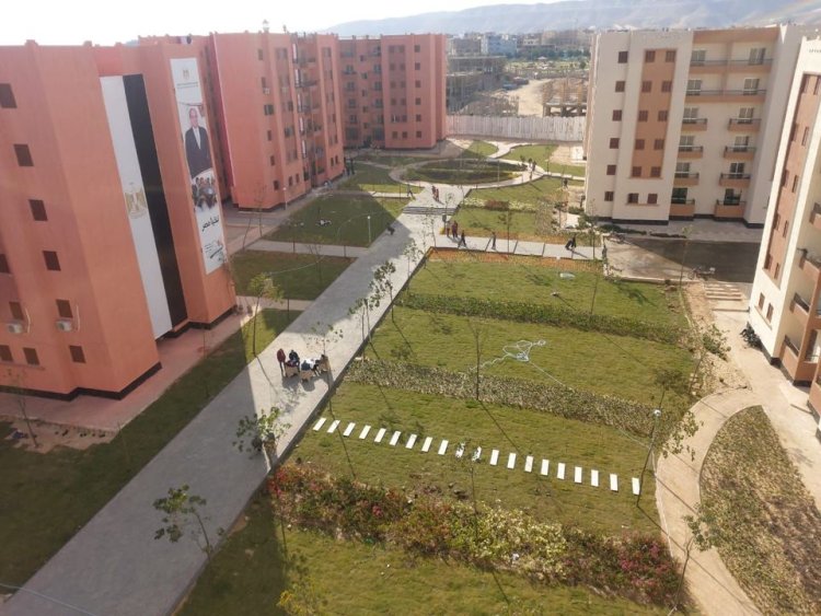 وزير الإسكان يتابع الموقف التنفيذي لعددٍ من المشروعات بمدينة سوهاج الجديدة