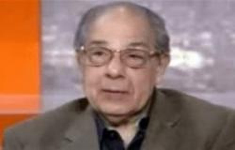 مؤلف «مستر كاراتيه».. وفاة الكاتب رؤوف توفيق عن عمر ناهز 84 عامًا
