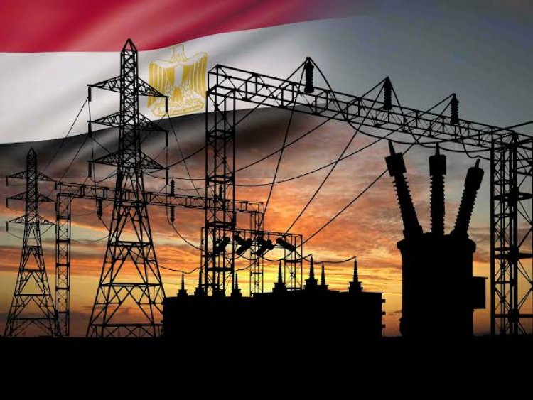 بعد تطوير الشبكة بتريليون جنيه.. الكهرباء المصرية تحصد المركز 77 عالميًا