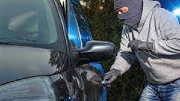 «نسي مكان ركنتها».. كشف حقيقة سرقة سيارة مدرس بعين شمس