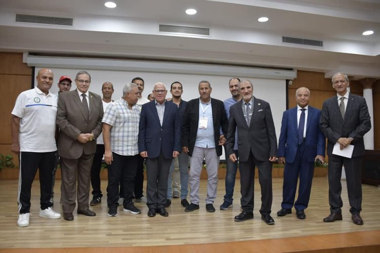 محافظ بورسعيد يحتفى برؤساء الوفود المشاركة بالبطولة الدولية الأولى للشركات