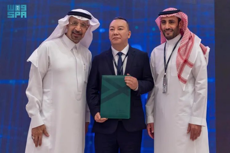 السعودية: إنشاء أول مصنع للأقمار الصناعية بمليار ريال