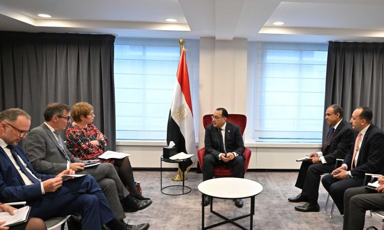 مدبولى: خلق فرص العمل من المشروعات ينعكس بشكل مباشر على تقليل موجات الهجرة غير الشرعية إلى أوروبا