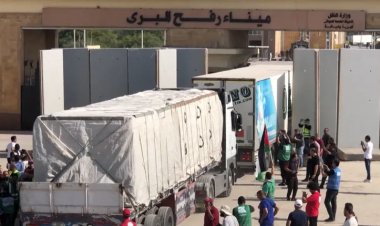 القاهرة الإخبارية: دخول 55 شاحنة مساعدات إلى غزة والإعداد لدخول 100 أخرى