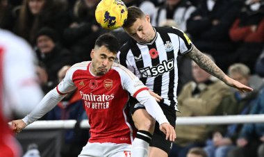 آرسنال يتلقي هزيمته الأولى في الدوري أمام نيوكاسل