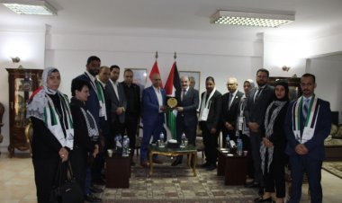 وفد من حزب العدل يزور القنصلية الفلسطينية في الإسكندرية