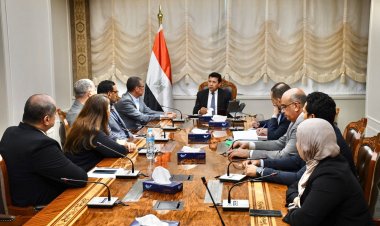 بعد التأهل للأولمبياد.. وزير الرياضة يلتقي رئيس اتحاد الكرة الطائرة