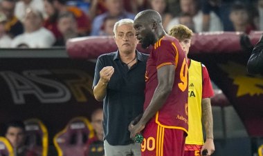 لوكاكو يقود روما لفوز في الدقائق الأخيرة على ليتشي بالدوري الإيطالي