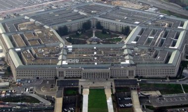 حادث مأساوي.. أول تعليق من البنتاجون على وفاة طيار أمريكي أحرق نفسه أمام سفارة إسرائيل