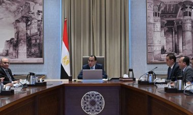 رئيس الوزراء: تعاون وتنسيق فعال بين الحكومة والبرلمان بغرفتيه «النواب والشيوخ»