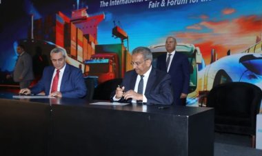 توقيع اصدار تراخيص مزاولة نشاط وسيط الشحن للنقل البري للبضائع باستخدام تكنولوجيا المعلومات