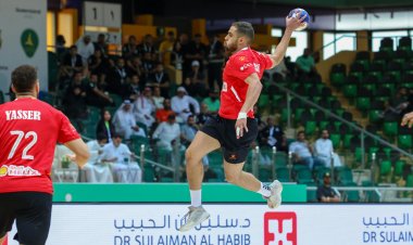 رجال يد الأهلي يفوز على النور السعودي في أولى مبارياته بكأس العالم للأندية