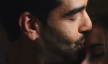 حكاية روحي فيك الحلقة 4 .. محمد كيلاني يبدع في تقديم أغنية يا مسافر وحدك