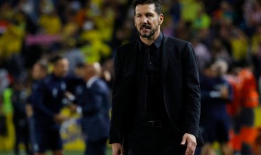 أتلتيكو مدريد يعلن تجديد عقد سيميوني حتى 2027