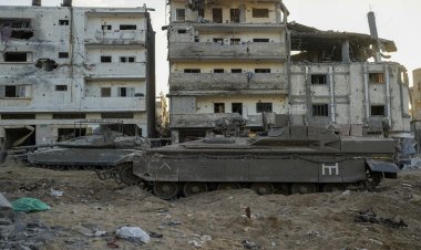 زعم أنها من مكتب شقيق السنوار.. جيش الاحتلال يصادر معدات عسكرية في غزة