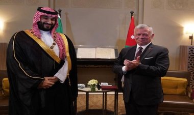 ملك الأردن يصل الرياض وفي مقدمة مستقبليه نائب أمير المنطقة