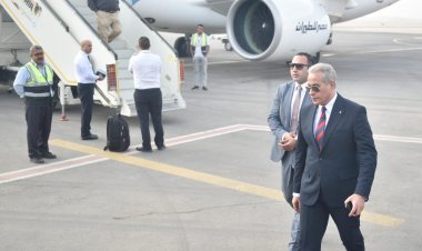 محافظ أسيوط يناقش مع وزير العمل الخدمات المقدمة للمواطنين على أرض المحافظة