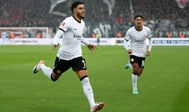 مرموش يسجل ويصنع في تعادل آينتراخت مع فرايبورج بالدوري الألماني