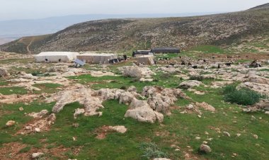 جيش الاحتلال يمنع أهالي «خربة جبعيت» المهجرين قسرًا من العودة إليها