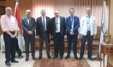 الدكتور محمود عصمت: تحديث خطوط الإنتاج لمواكبة التطور العالمي في صناعة الدواء وتطبيق معايير التصنيع الجيد لسد الاحتياجات المحلية والتوسع في الأسواق الخارجية
