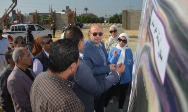 محافظ بني سويف يتفقد مستجدات وسير العمل بمشروع مجمع مواقف السيارات