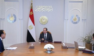 الرئيس السيسي يجتمع مع مدبولي والمشاط لبحث تنمية الصحة والتعليم والتضامن