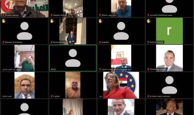 رئيس حملة السيسي يشارك في اجتماعٍ مع قيادات الجاليات المصرية بالخارج