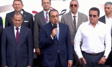 رئيس الوزراء: مصر لن تتأخر أبدًا.. وسيستمر إرسال المساعدات لأهالينا فى غزة