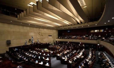 نائب رئيس الكنيست بعد إدخال الوقود: «احرقوا غزة»